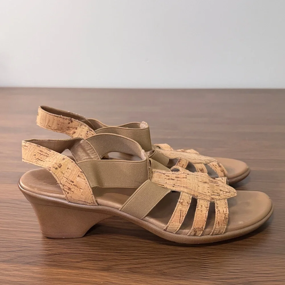 Munro American Cork Strappy Wedge Sandals Tan‎ Elastic 7M 78401